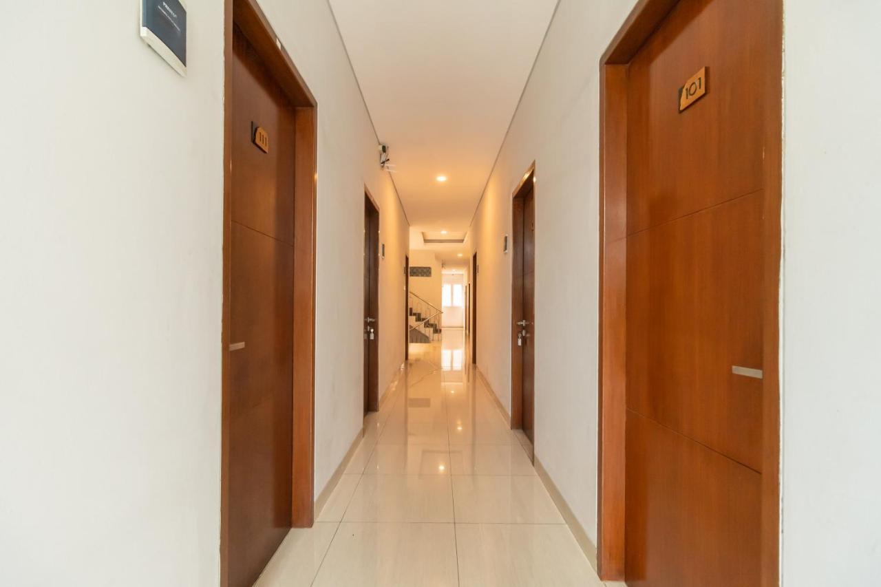 Urbanview Hotel Casa Kota Mangga Besar Jakarta Kültér fotó