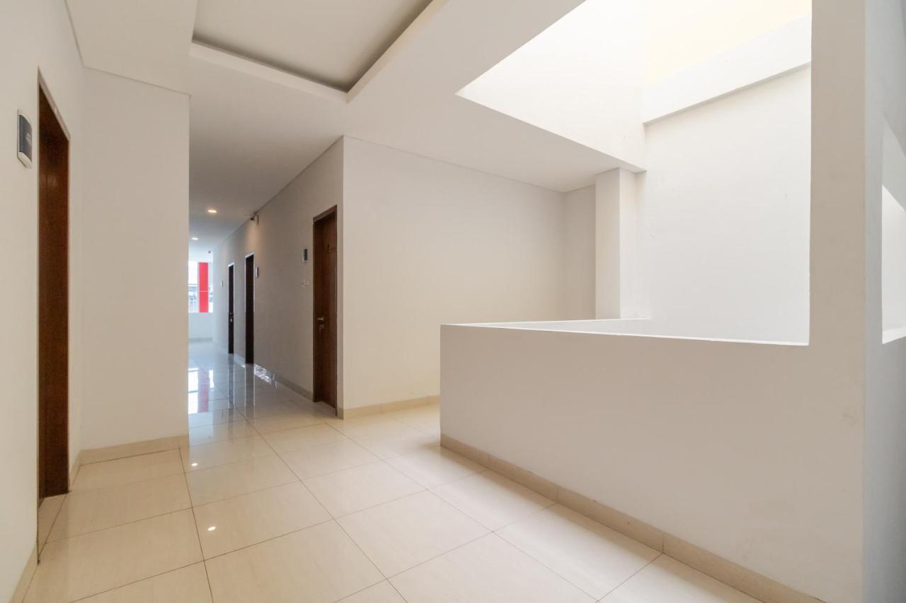 Urbanview Hotel Casa Kota Mangga Besar Jakarta Kültér fotó