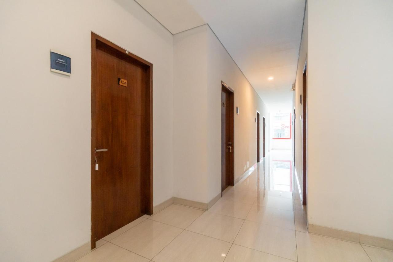 Urbanview Hotel Casa Kota Mangga Besar Jakarta Kültér fotó
